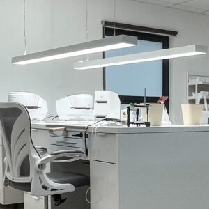 De DentLed Dental Laboratory Lamp is speciaal ontworpen voor gebruik in tandtechnische laboratoria door tandtechnici.