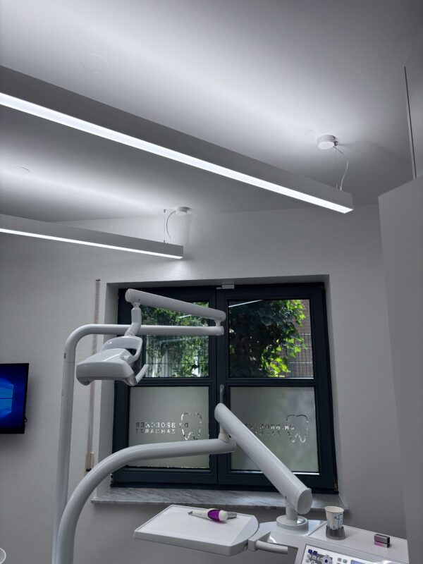 DentLed PHL-18- en PHL-22-lampen geïnstalleerd tijdens renovatie