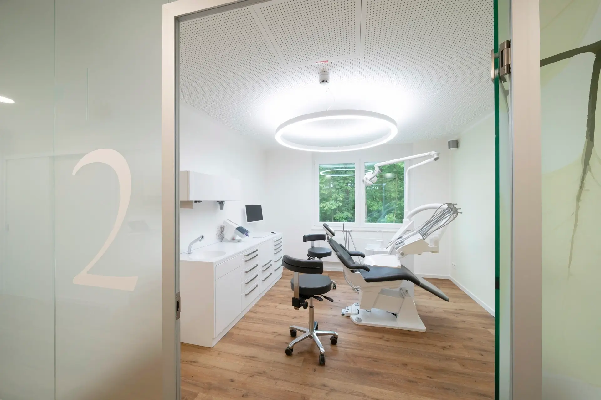 Verblindingvrije Dentled PVR150-verlichting in een tandartspraktijk