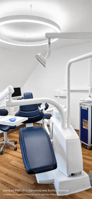 DentLed-volspectrumdaglichtverlichting geïnstalleerd tijdens de renovatie van een tandartspraktijk in Duitsland.